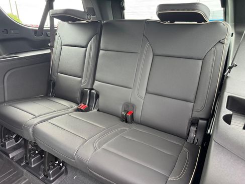New 2026 Chevrolet Suburban Premier w/ Sun And Tow Package AWD/4WD image 7