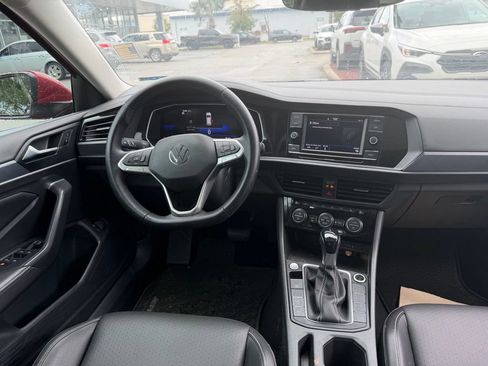 Used 2023 Volkswagen Jetta SE FWD image 20