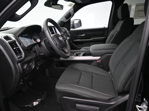 New 2026 RAM 1500 Express AWD/4WD image 12