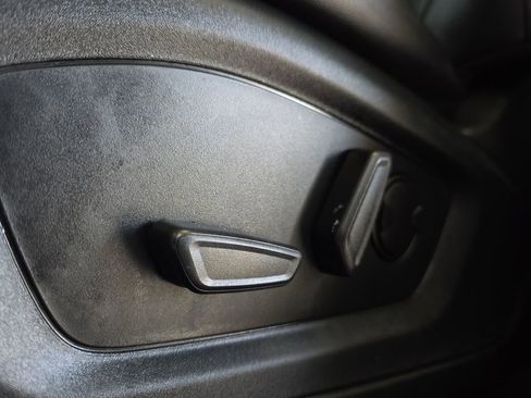 Used 2023 Ford Explorer XLT w/ Equipment Group 202A image 34