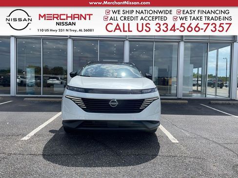 Used 2025 Nissan Murano SL AWD/4WD image 2