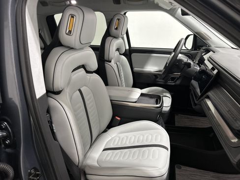 Used 2023 Rivian R1T Adventure AWD/4WD image 23
