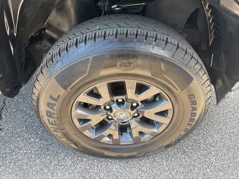 Certified 2021 Toyota Tacoma SR5 RWD image 13