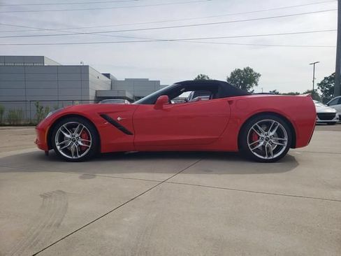 Used 2014 Chevrolet Corvette Stingray Convertible w/ 3LT Preferred Equipment Group RWD image 7