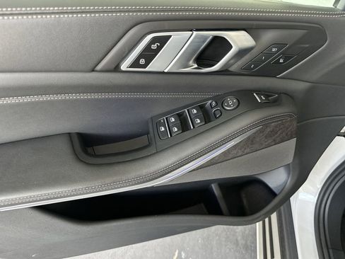 Used 2024 BMW X5 xDrive40i AWD/4WD image 12