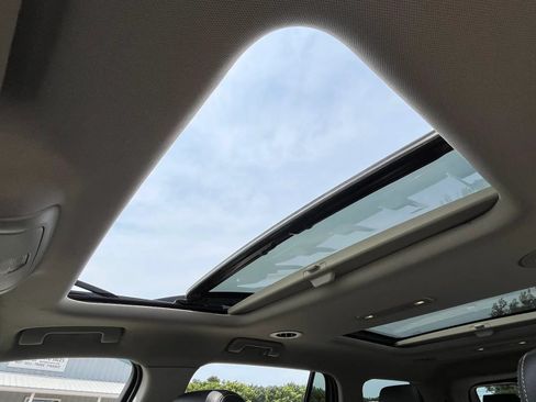 Used 2019 GMC Acadia Denali w/ LPO, Floor Liner Package AWD/4WD image 23