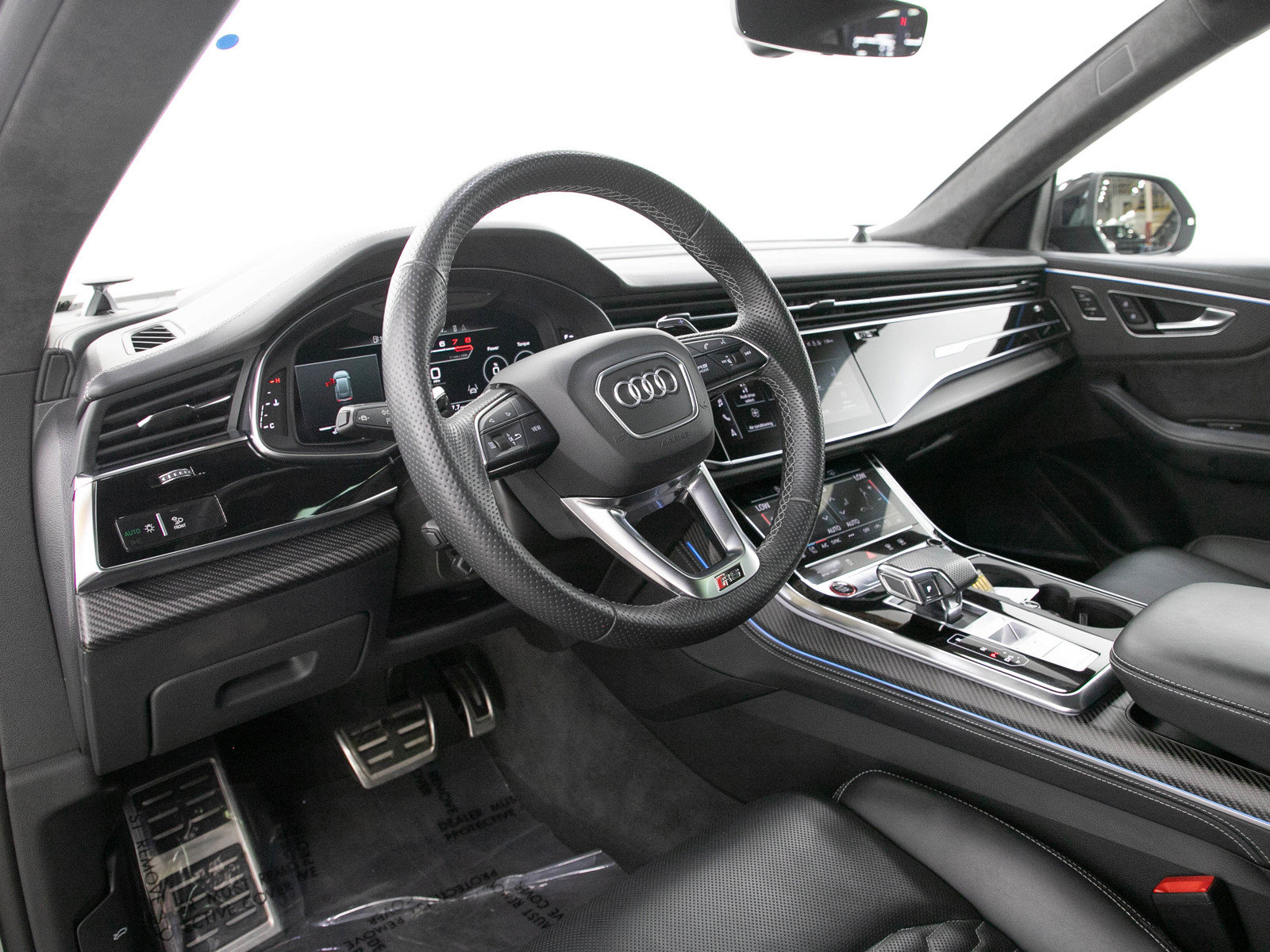 Used 2021 Audi RS Q8 w/ Carbon Optic Package AWD/4WD image 26