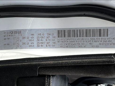 Used 2016 Jeep Cherokee Latitude w/ Cold Weather Group image 30