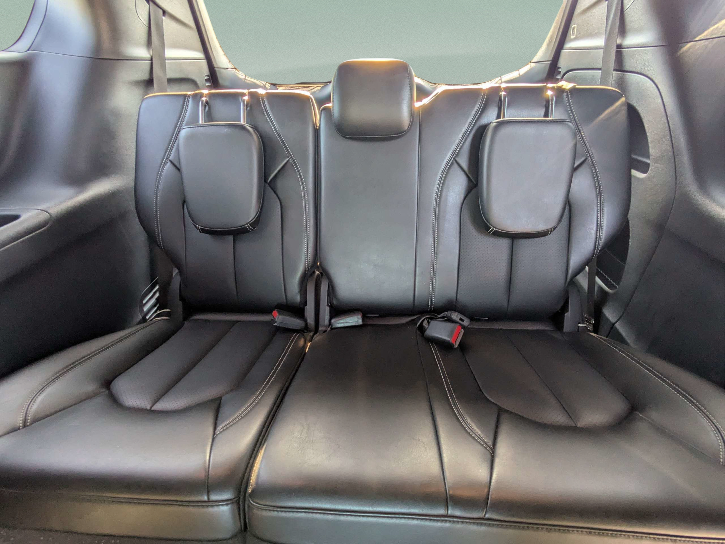 Used 2025 Chrysler Pacifica Select FWD image 9