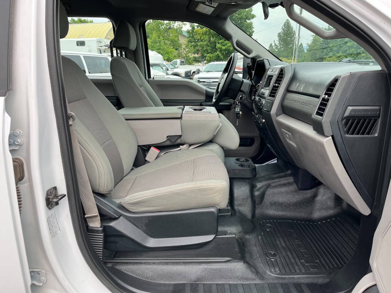 Used 2017 Ford F350 XL w/ Power Equipment Group AWD/4WD image 23