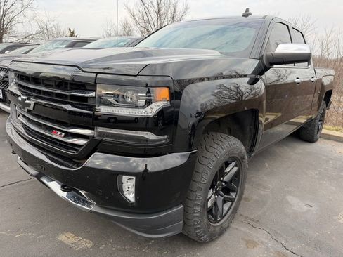 Used 2018 Chevrolet Silverado 1500 LTZ Z71 w/ LTZ Plus Package image 2