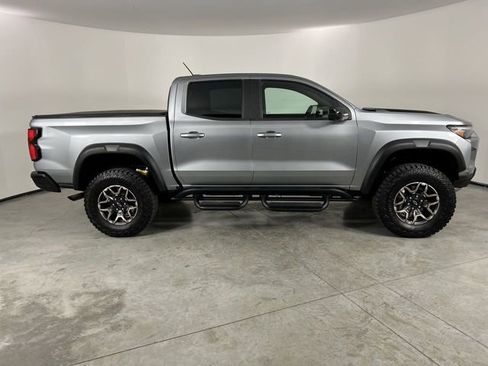 Used 2024 Chevrolet Colorado ZR2 w/ ZR2 Convenience Package III AWD/4WD image 9