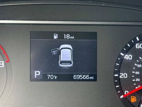 Used 2022 Kia Soul LX image 35