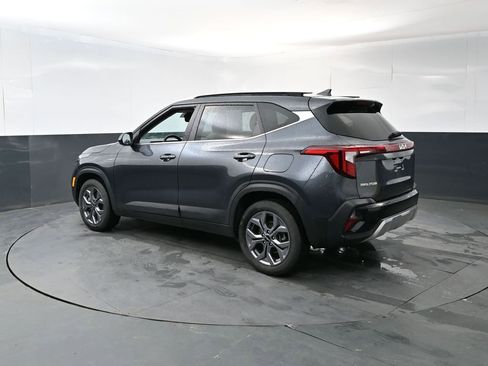 Used 2024 Kia Seltos S AWD/4WD image 3
