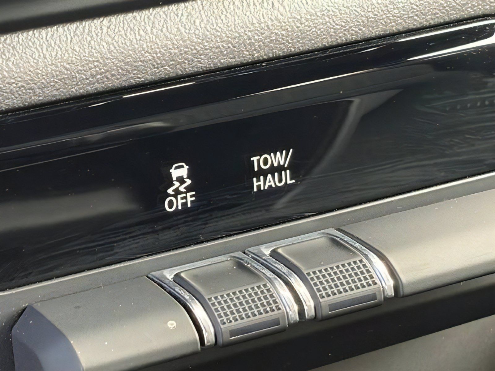 Used 2024 RAM 1500 Big Horn AWD/4WD image 30