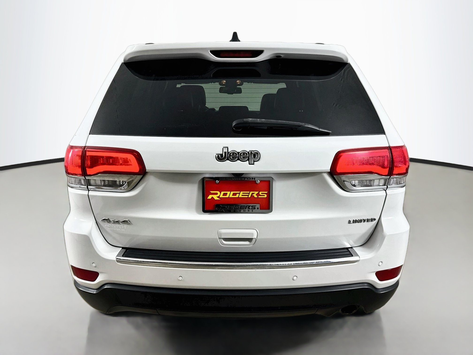 Used 2016 Jeep Grand Cherokee Limited AWD/4WD image 7