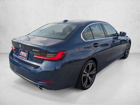 Used 2024 BMW 330i Sedan w/ Premium Package RWD image 5