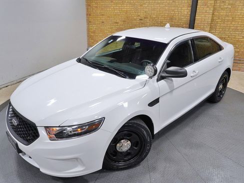 Used 2018 Ford Taurus Police Interceptor AWD image 2