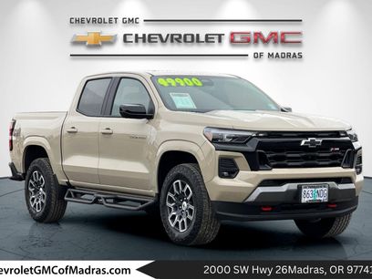 Used 2024 Chevrolet Colorado Z71 w/ Z71 Convenience Package 2