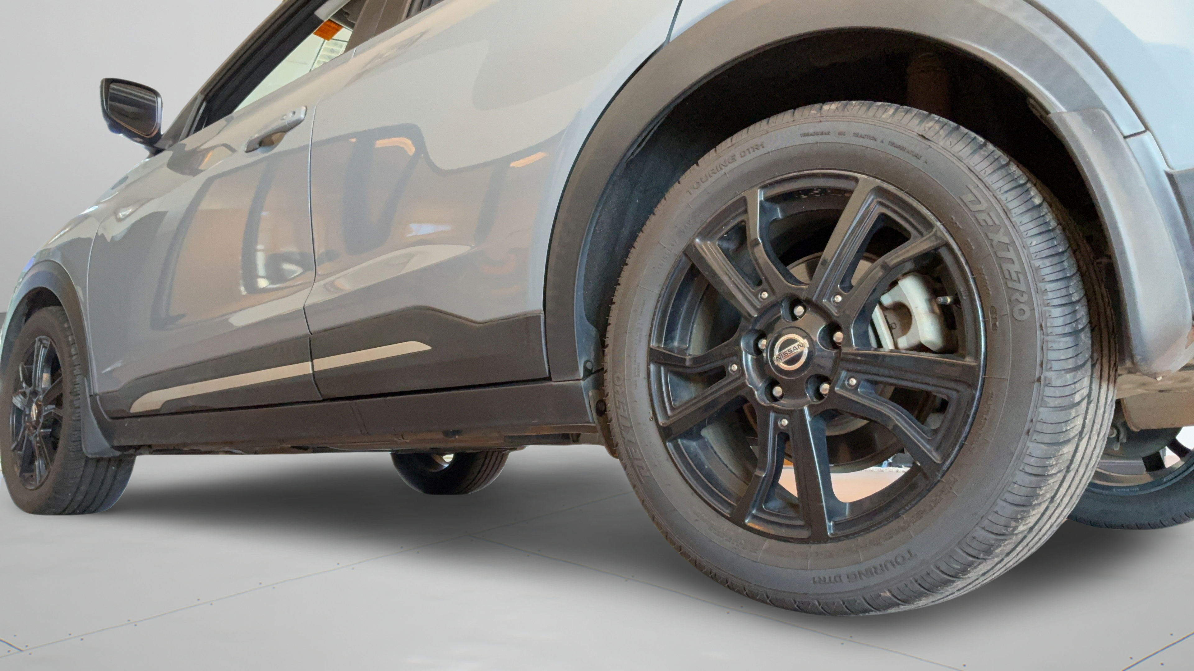 Used 2021 Nissan Kicks SR w/ SR Premium Package FWD image 33