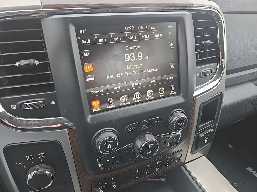 Used 2016 RAM 2500 Laramie w/ Sport Appearance Group AWD/4WD image 9