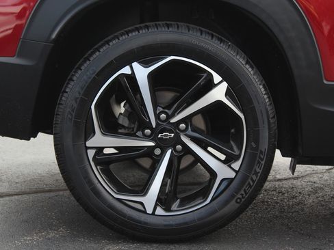 Used 2021 Chevrolet TrailBlazer RS w/ Sun and Liftgate Package image 26