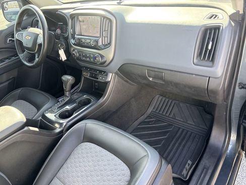 Used 2015 Chevrolet Colorado Z71 image 30