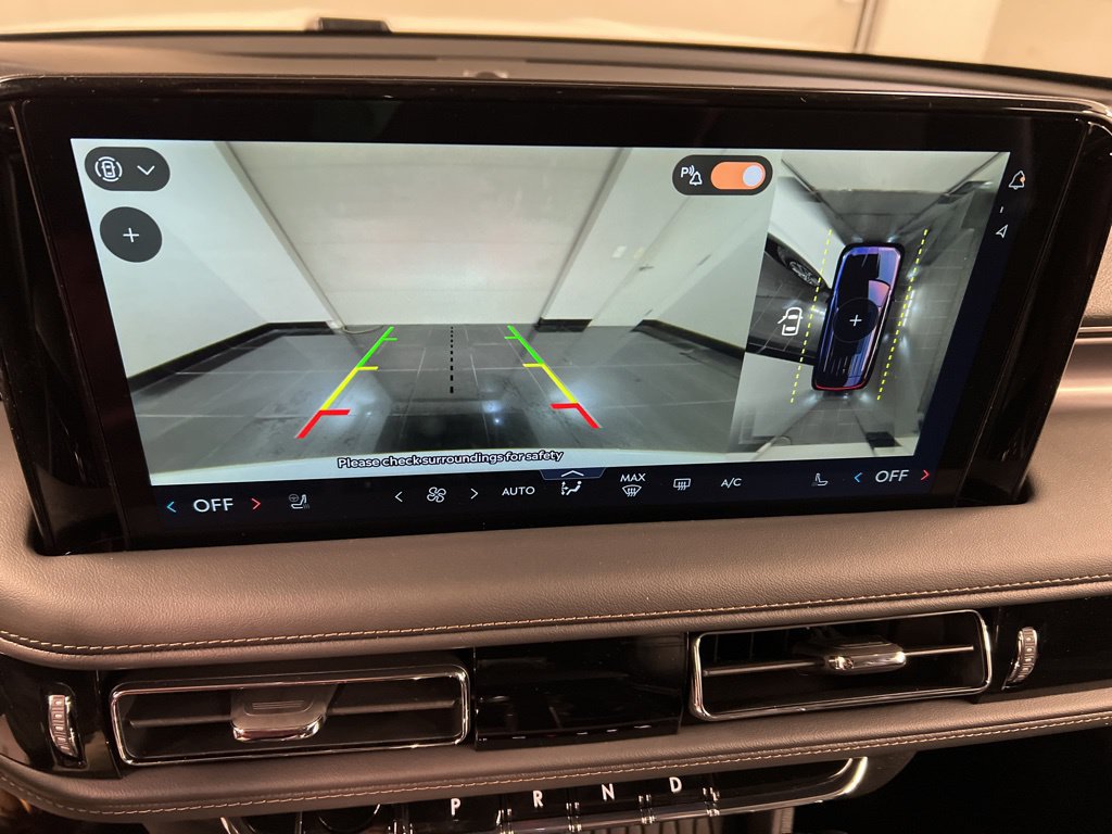 Used 2026 Lincoln Aviator AWD image 12
