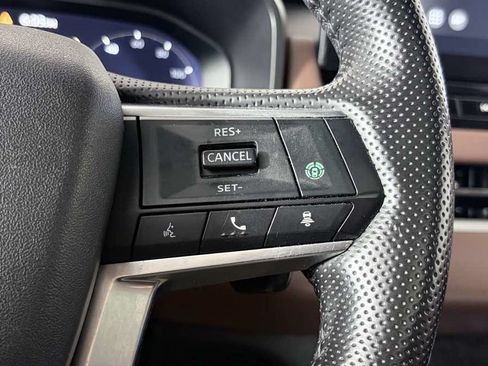 Used 2025 Mitsubishi Outlander SEL AWD/4WD image 17