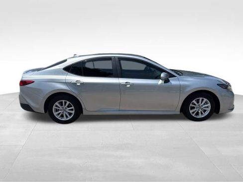 Used 2025 Toyota Camry LE w/ Convenience Package FWD image 6