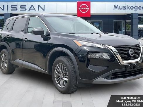 Used 2023 Nissan Rogue S AWD/4WD image 1