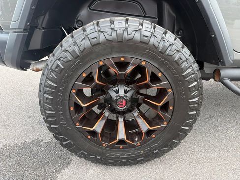 Used 2019 Jeep Wrangler Unlimited Rubicon AWD/4WD image 13