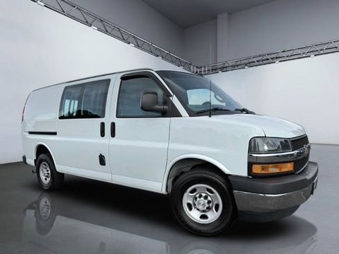 Used 2019 Chevrolet Express 2500 w/ Driver Convenience Package RWD image 24