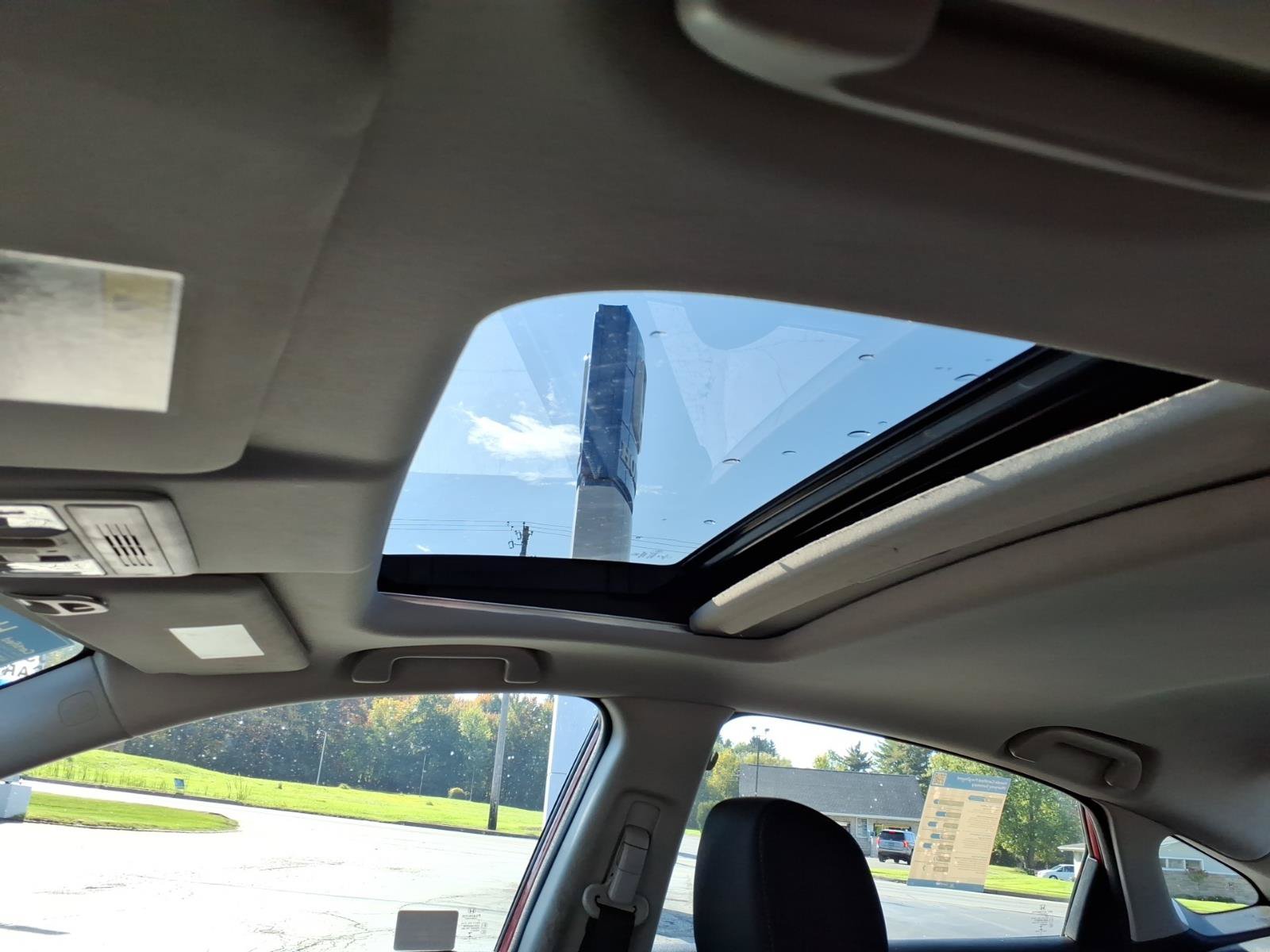 Certified 2018 Honda Civic EX image 9
