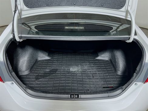 Certified 2019 Toyota Corolla SE image 23