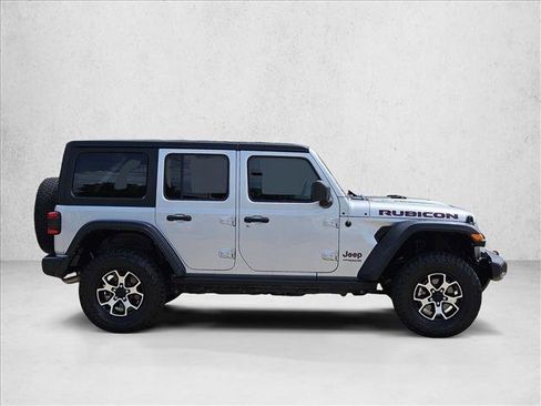 Used 2022 Jeep Wrangler Unlimited Rubicon w/ LED Lighting Group AWD/4WD image 4