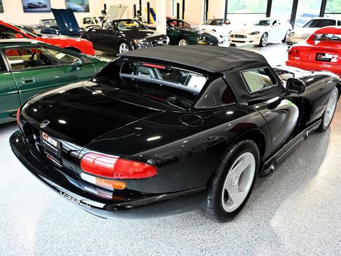Used 1994 Dodge Viper RT/10 RWD image 4