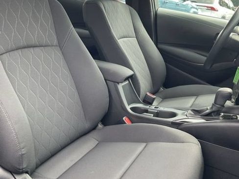 Used 2026 Toyota Corolla LE FWD image 17