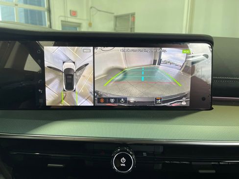 New 2026 Nissan Murano Platinum w/ Cargo Package AWD/4WD image 12