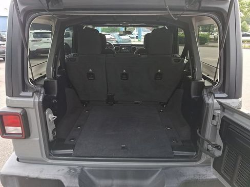 Used 2021 Jeep Wrangler Unlimited Sport AWD/4WD image 37