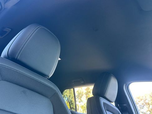 Used 2024 Chevrolet Equinox EV LT FWD image 19