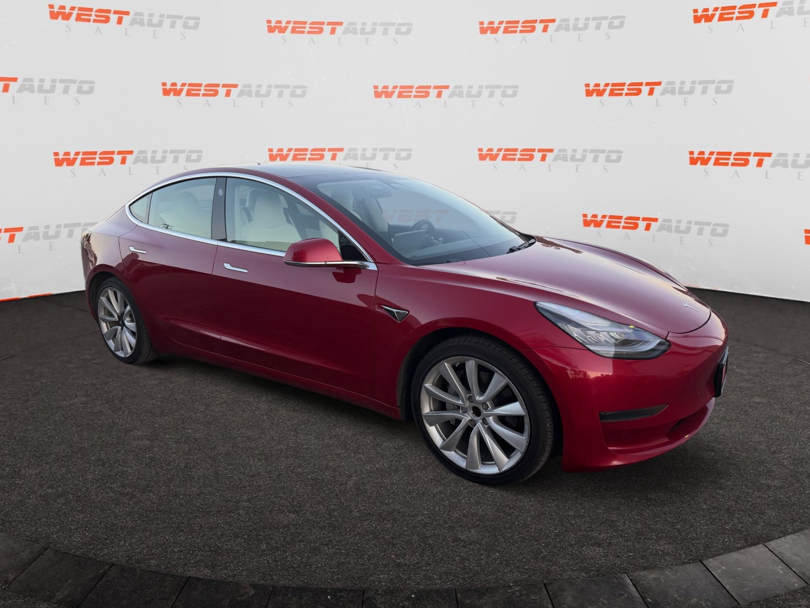 Used 2020 Tesla Model 3 Standard Range RWD image 7
