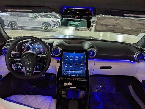 New 2025 Mercedes-Benz SL 63 AMG 4MATIC image 16