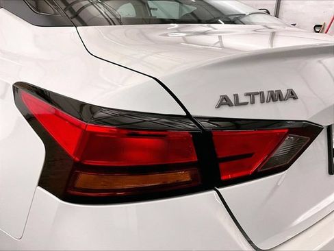 Used 2023 Nissan Altima 2.5 S FWD image 28