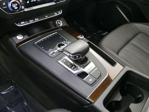 Used 2020 Audi Q5 2.0T Premium Plus AWD/4WD image 26