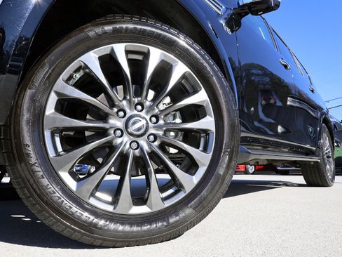 Used 2021 Nissan Armada Platinum w/ Captain's Chairs Package image 26