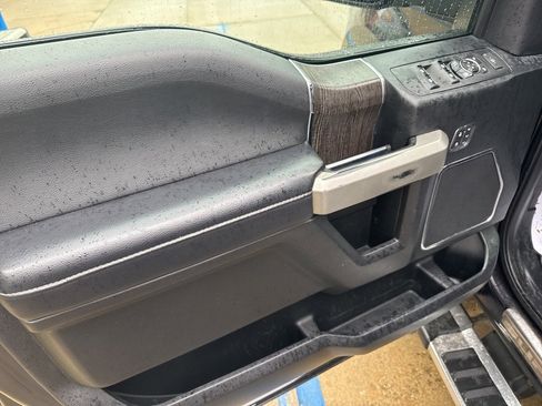 Used 2021 Ford F350 Lariat image 9