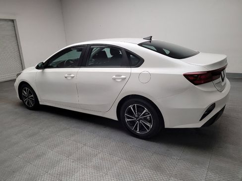 Used 2024 Kia Forte LXS FWD image 3