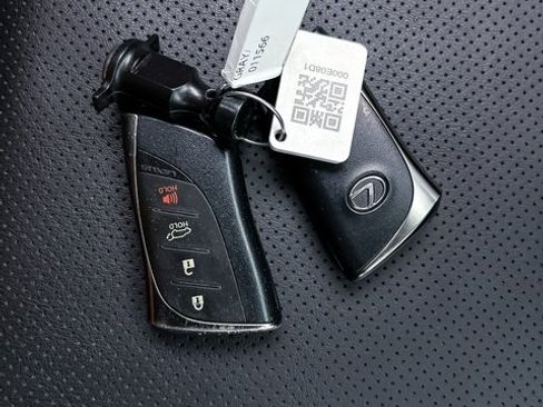 Used 2023 Lexus RX 350 Premium image 38