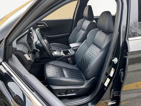 Used 2022 Mitsubishi Outlander SEL image 25